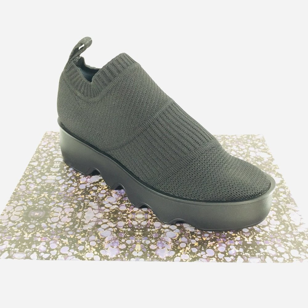 GUSH: Rigid Flatform, Sock Form shoe